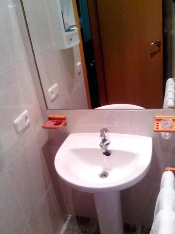 Hotel Rc Ramon Y Cajal Cuenca  Ruang foto
